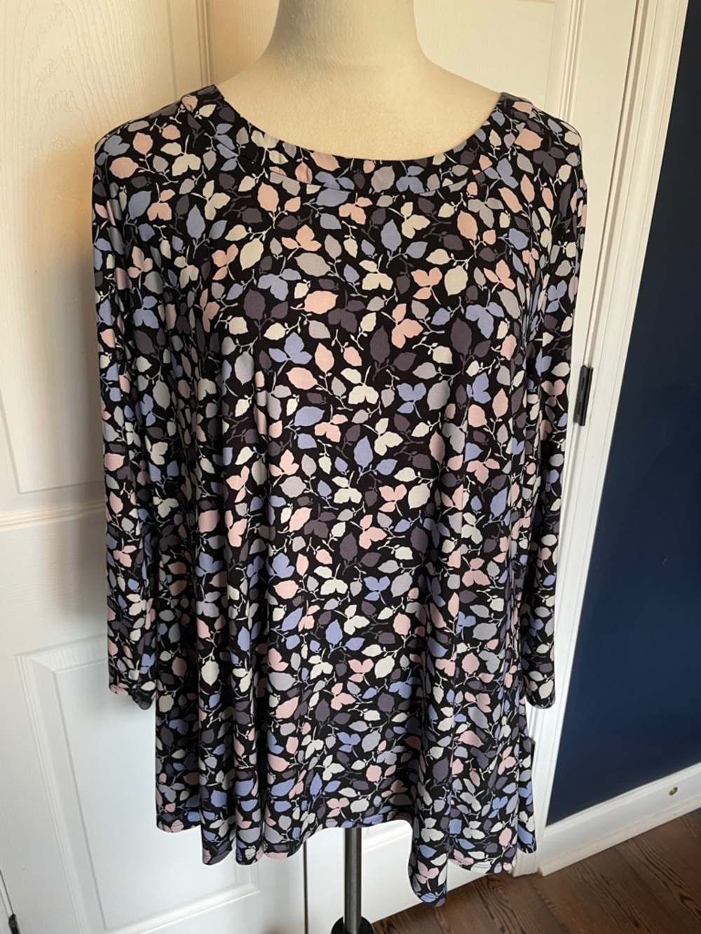Anne Klein Black Floral Print Long Sleeve Swing Bottom Blouse Size 2XL
